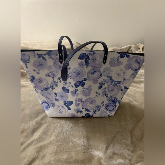 Brand new Victoria Secret Large Tote bag - Picture 3 of 8